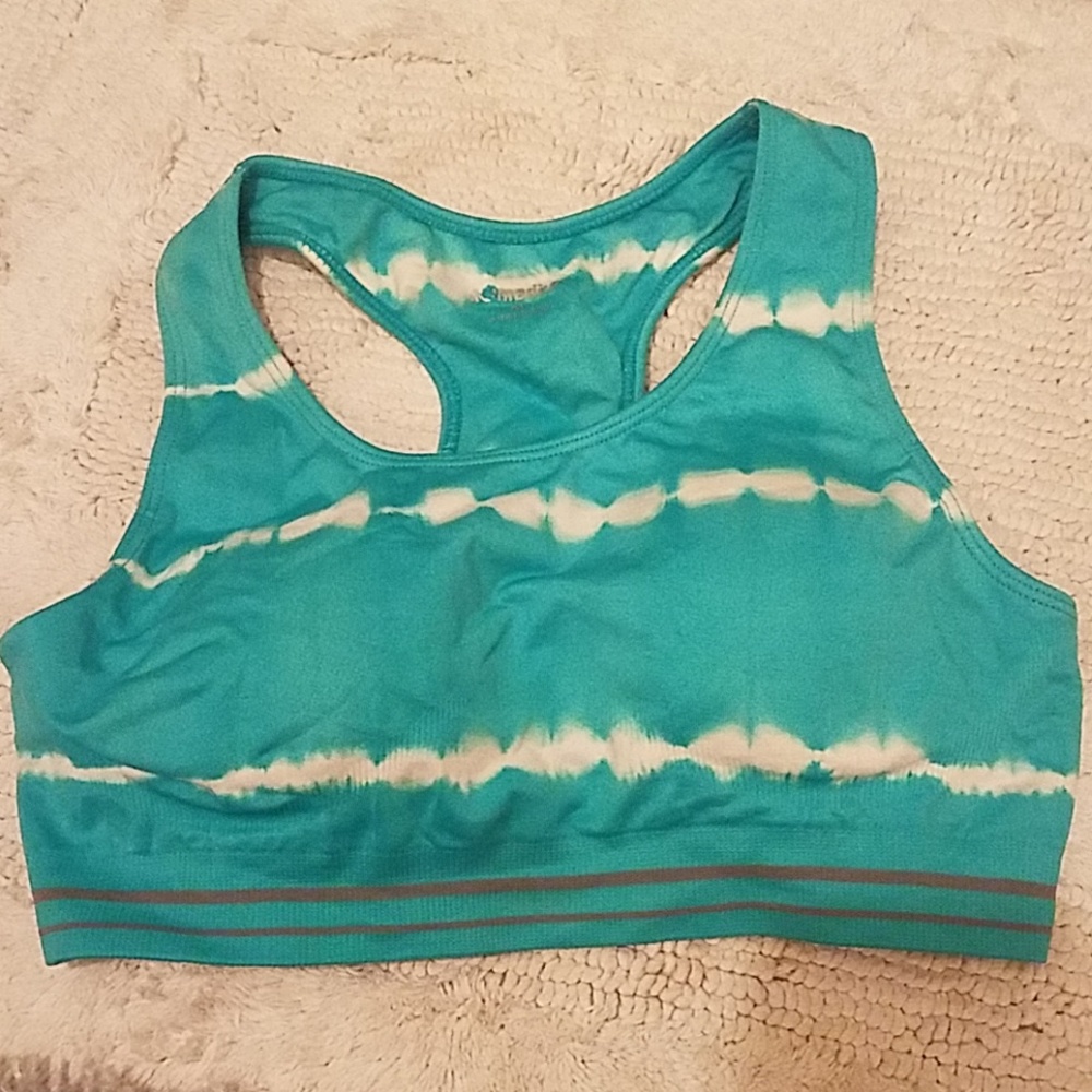 Removable padded sport bra
